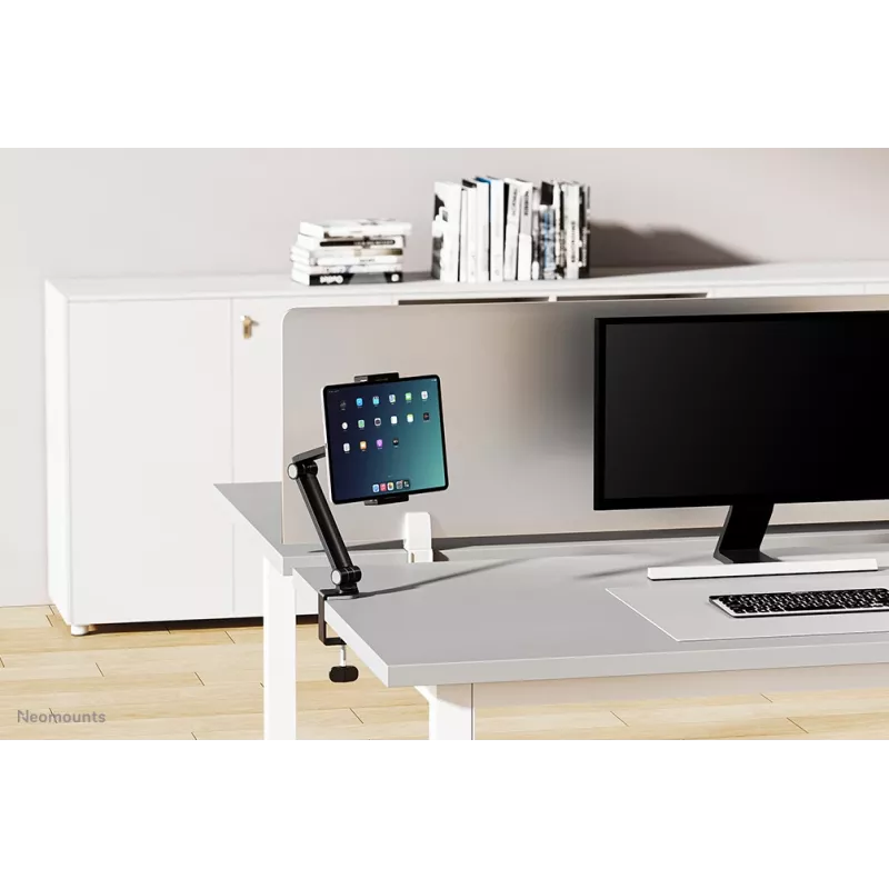 Neomounts DS15-545BL1 Tablet holder desk clamp 4.7-12.9 inch - universal - full motion