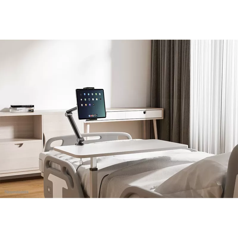 Neomounts DS15-545BL1 Tablet holder desk clamp 4.7-12.9 inch - universal - full motion