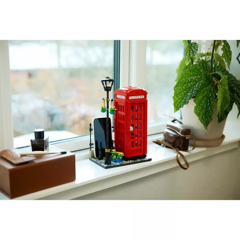 Construction toy LEGO Red London Telephone Box 21347 – modular collectible set, 1460 pieces, 18+