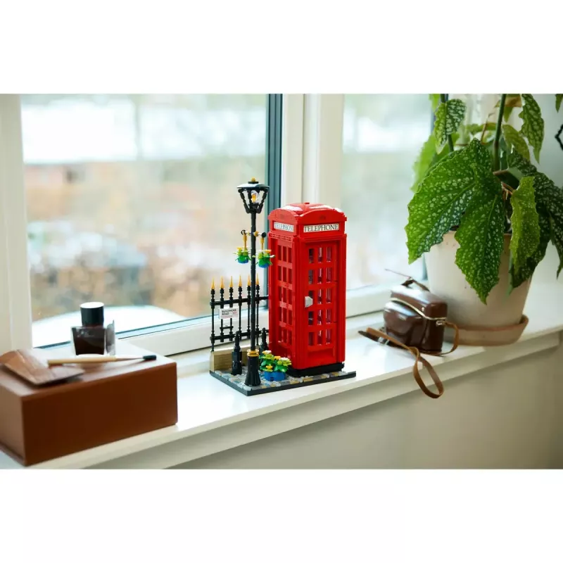 Construction toy LEGO Red London Telephone Box 21347 – modular collectible set, 1460 pieces, 18+