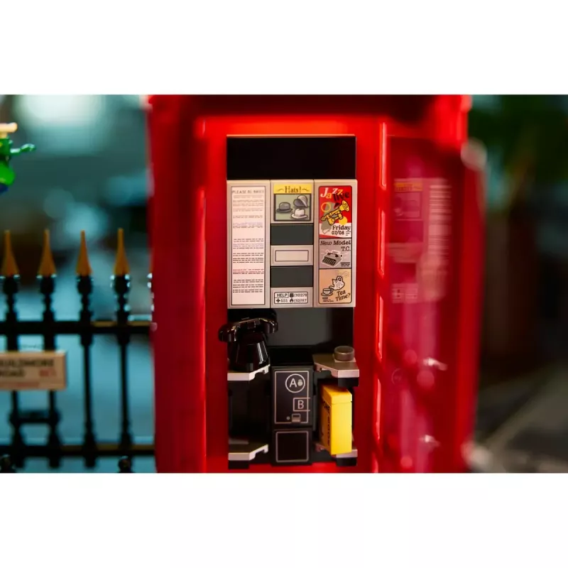 Construction toy LEGO Red London Telephone Box 21347 – modular collectible set, 1460 pieces, 18+