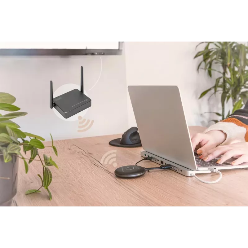 Wireless Collaboration System Digitus Click & Present Pro Desktop Black Grey 3840x2160