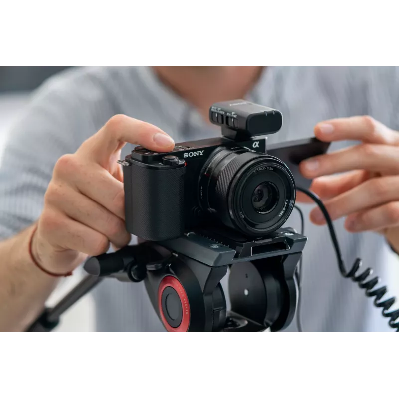 Sony α ZV-E10L MILC 24.2 MP CMOS 6000 x 4000 pixels Black