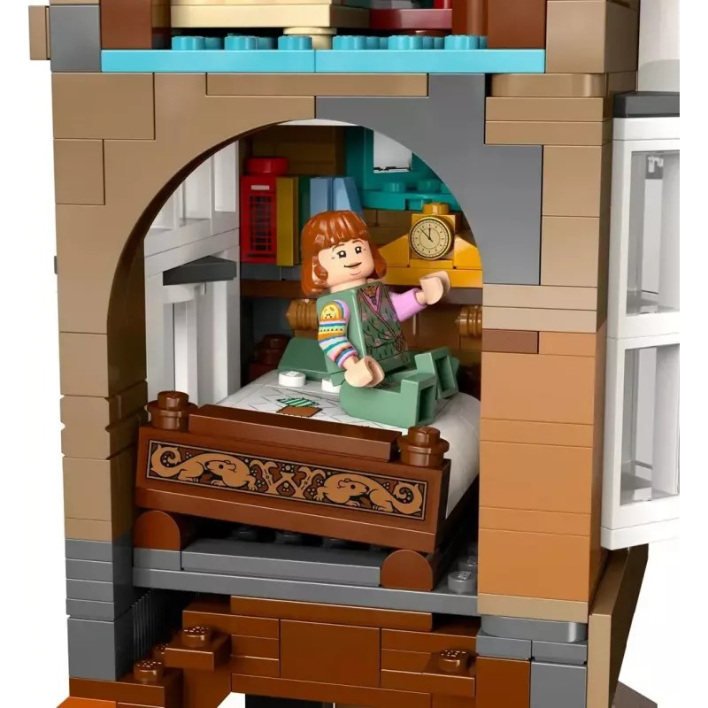 LEGO Harry Potter The Burrow Collectors Edition 76437 building set, 2405 pieces, 10 minifigures, 460×250×230 mm