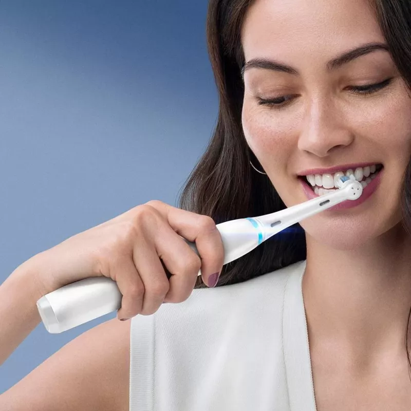 Oral-B iO electric toothbrush Adult Rotating toothbrush White