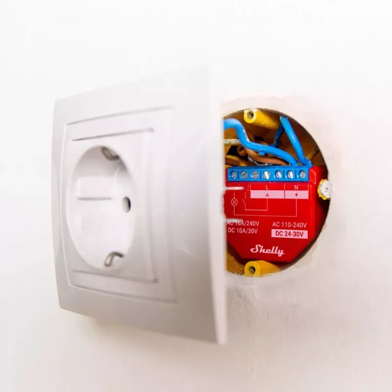 Smart switch Shelly Plus 1PM Red