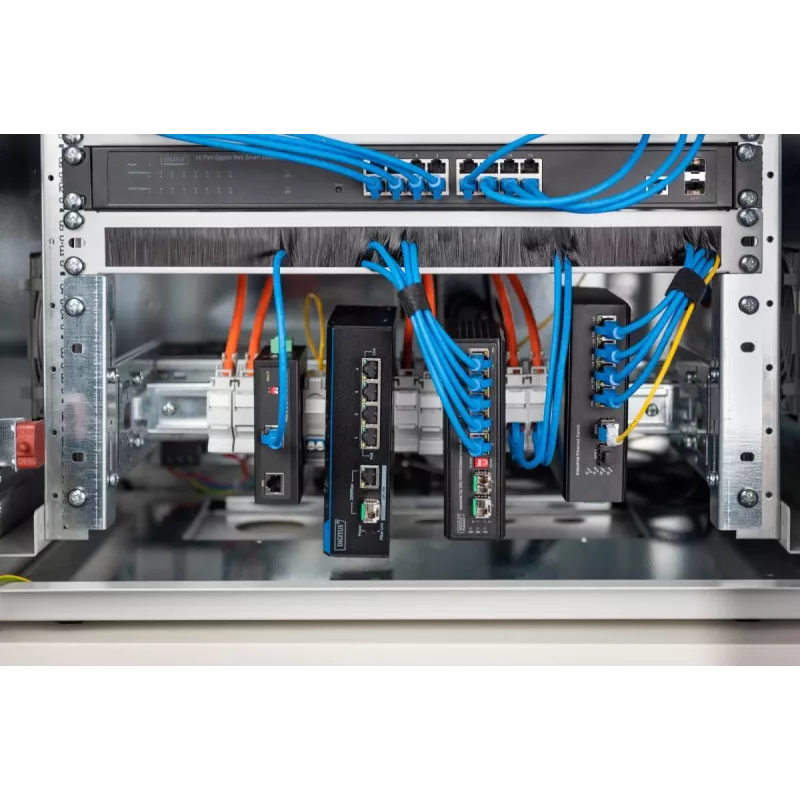 DIGITUS DIN rail holder, 4U, 178x483x223 mm, galvanized incl. din rail, variable depth and height