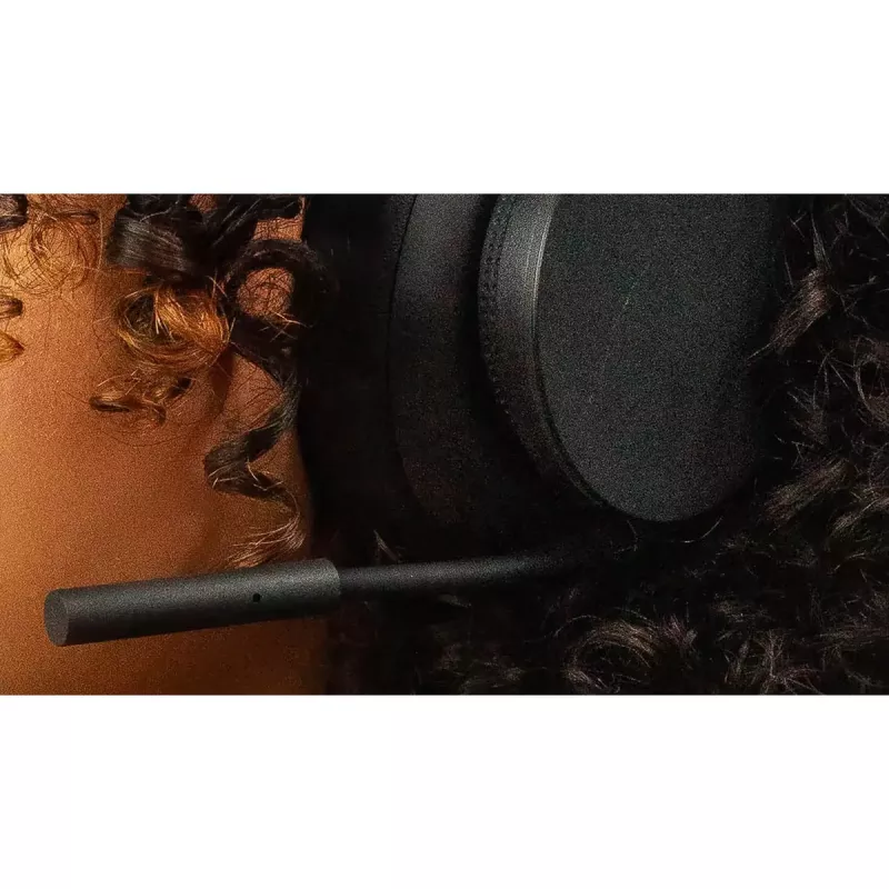 Headset Microsoft Xbox Wireless Headset — wireless circumaural gaming headset, USB-C, Bluetooth 4.2, 15 h battery, 312 g