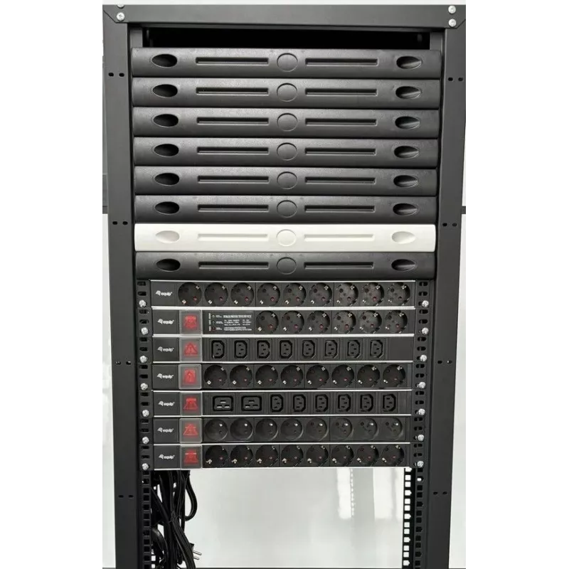 Equip 333319 power distribution unit (PDU) 6 AC outlet(s) 1U Black