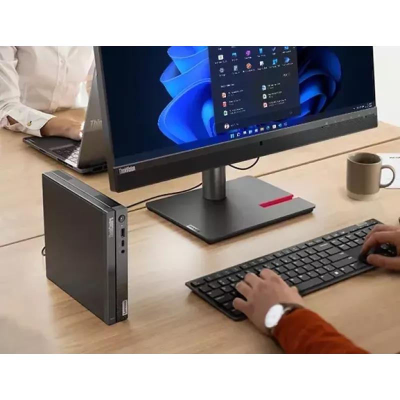 Lenovo ThinkCentre neo 50q Gen 4 Intel® Core™ i5 i5-13420H 8 GB DDR4-SDRAM 256 GB SSD Windows 11 Pro Mini PC Black