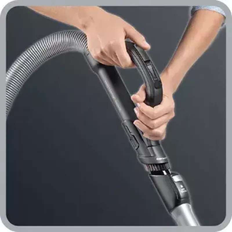 Rowenta Silence Force RO7473 4.5 L Cylinder vacuum Dry 400 W Dust bag