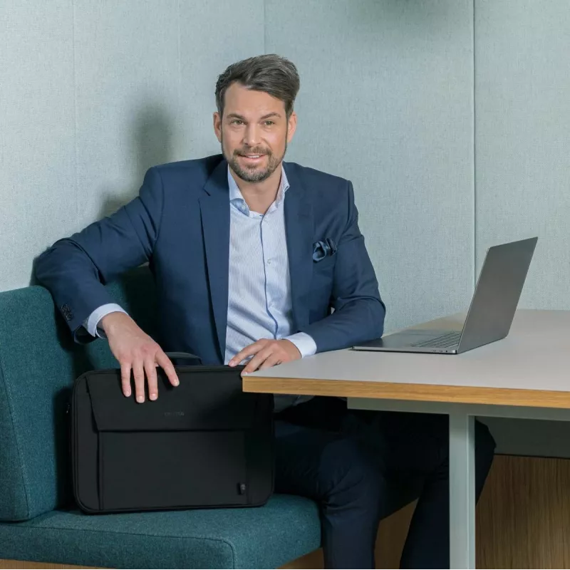 DICOTA Eco Multi Plus Base - 15-17.3in Notebook Case - Black / 300d Rpet Polyester