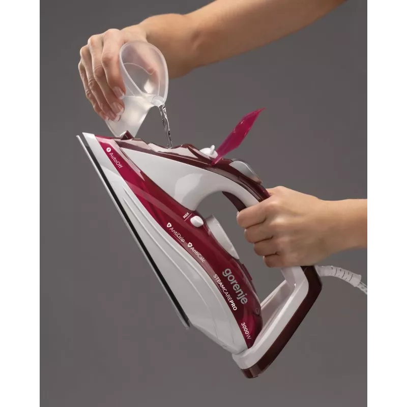 Gorenje SIH3000RBC Steam Iron, 3000 W, ceramic soleplate, 350 ml water tank, 40 g/min steam, 1.6 kg, Red/White