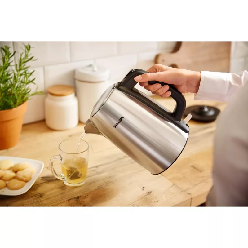 Philips Viva Collection HD9351/90 Kettle, 1.7 L, 2020 W, Metal, Water level indicator, Cordless, Filtering