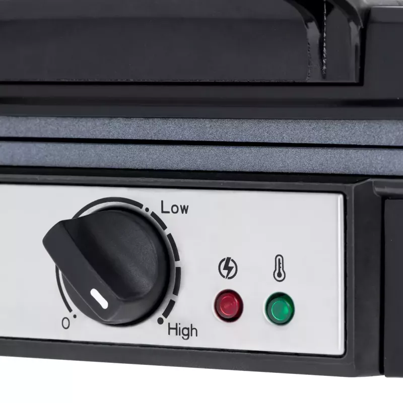 Waffle iron Adler AD 3049, 4 square waffles, non-stick, 1800 W, black