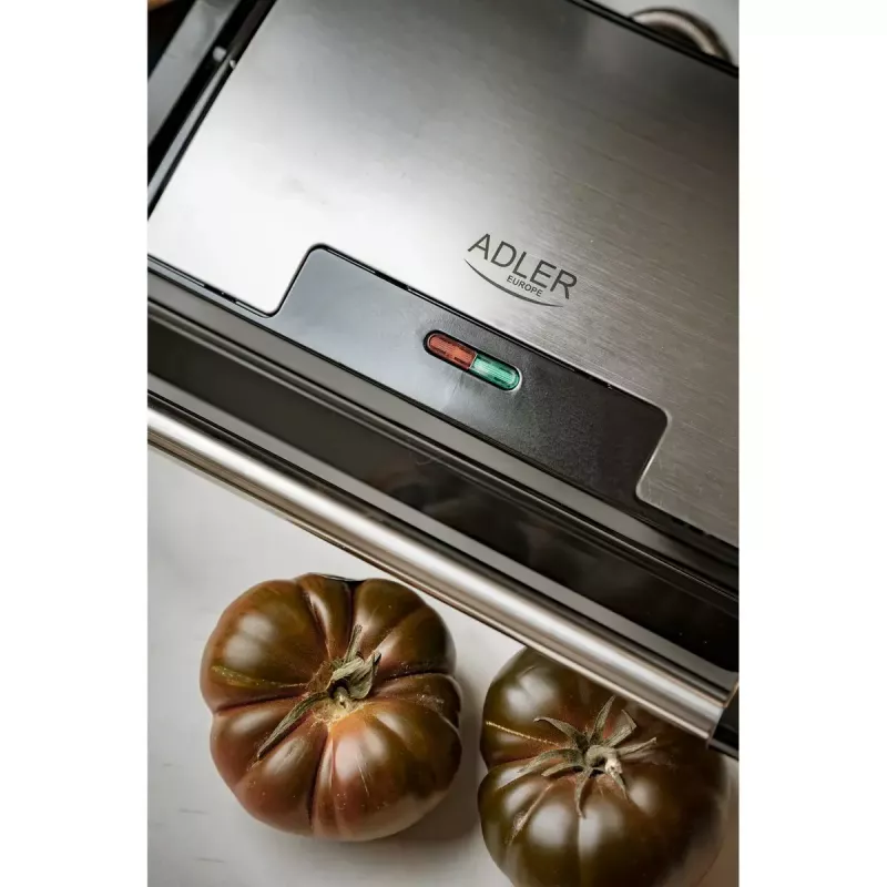 Contact Grill Adler AD 3052 rectangular steel/black, 1200 W, grate top, lockable lid