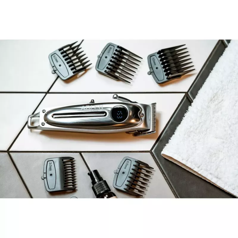 Hair Trimmers Adler AD 2831 Silver Stainless Steel V-shaped 1 mm