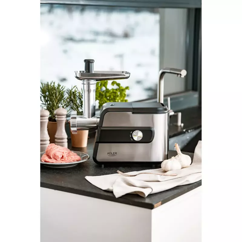 Mincer Adler AD 4813 2000 W Black Silver