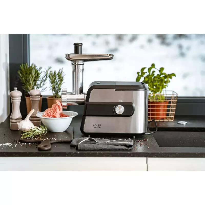 Mincer Adler AD 4813 2000 W Black Silver