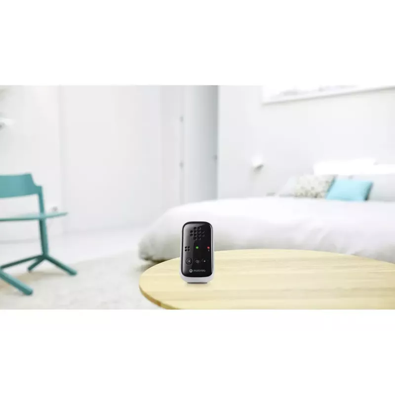 Audio baby monitor Motorola PIP10 with DECT wireless, high-sensitivity microphone, portable parent unit