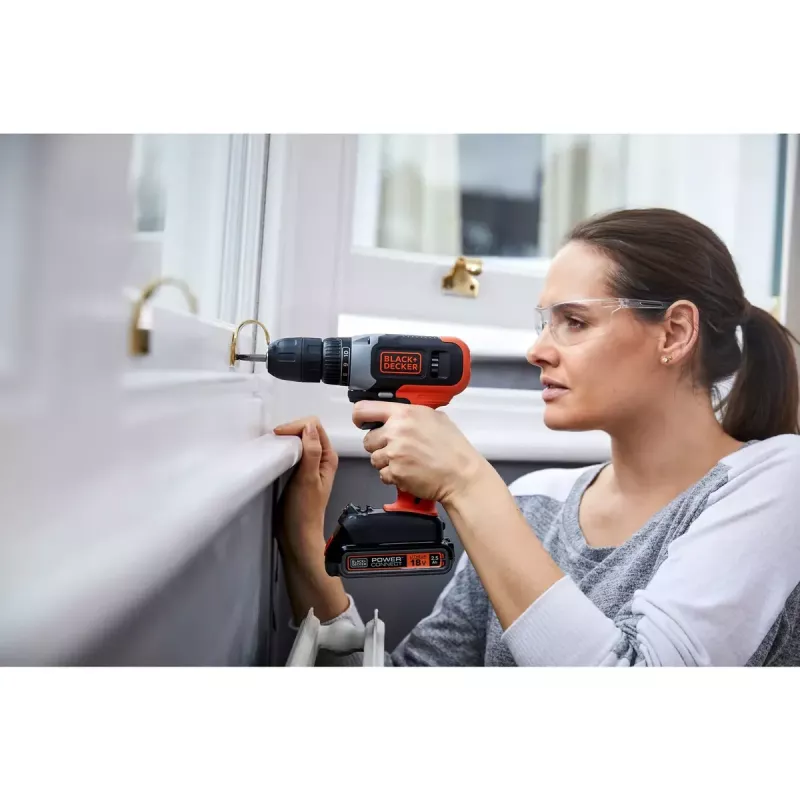 Cordless drill/screwdriver Black & Decker BCD001C1, 18 V, Li‑ion 1.5 Ah, orange/black