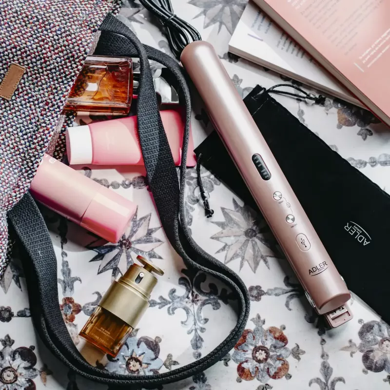 Cordless hair straightener Adler AD 2327 with ceramic heating system, temperature 160–220 °C