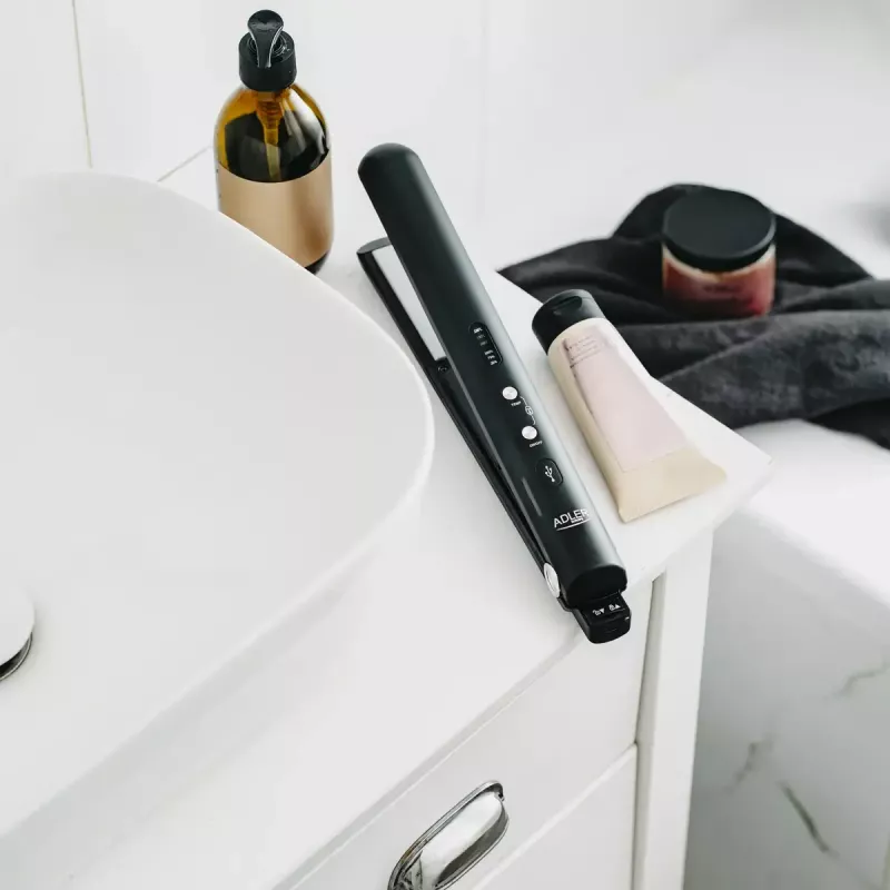 Cordless Hair Straightener Adler AD 2327 — Ceramic Heating System, 160–220 °C, USB Charging
