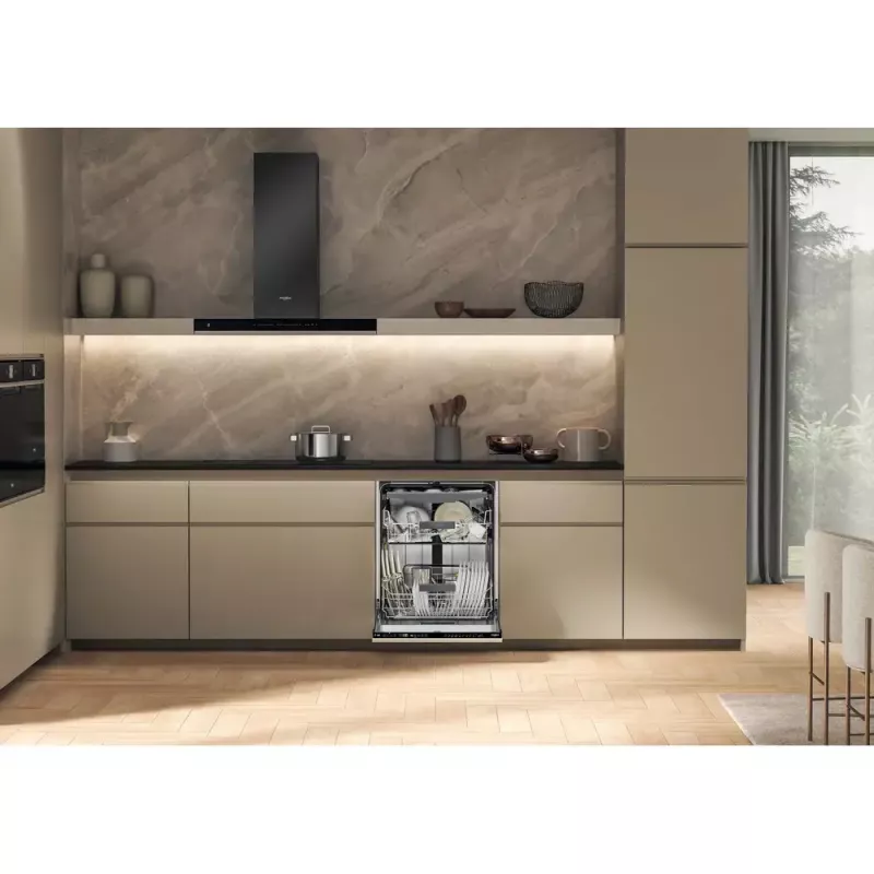 Built-in Dishwasher Whirlpool WH6IC16B4M6T0, 16 place settings, 44 dB