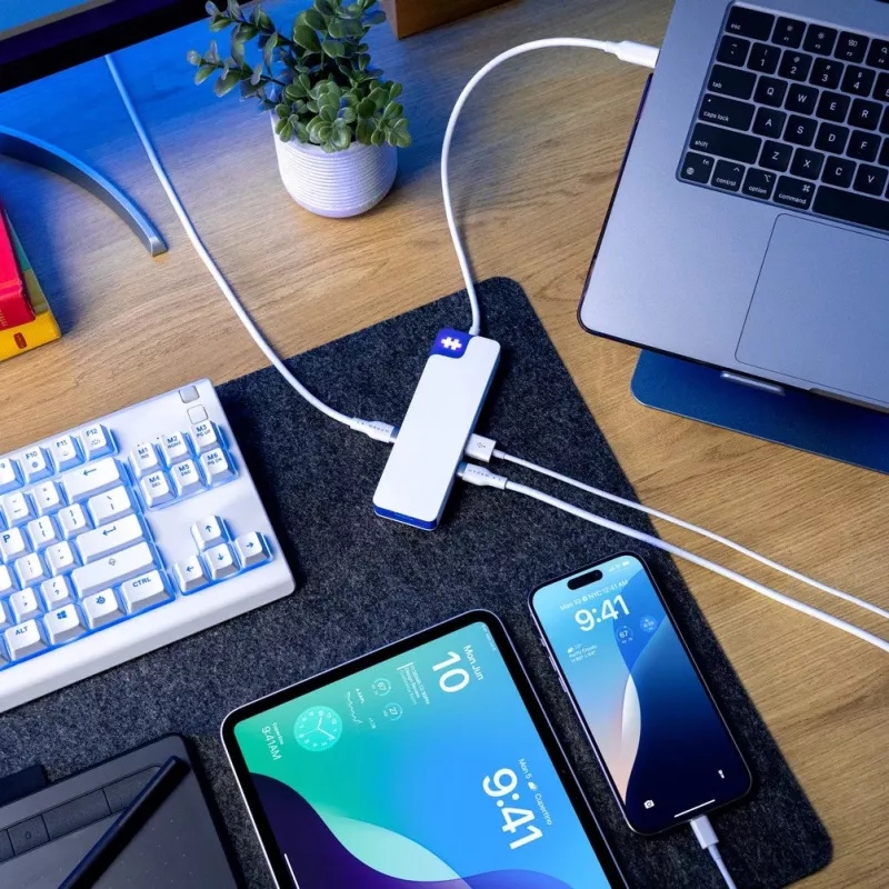 TARGUS Hyperdrive Flex 8 Port USB-c Hub (blue)