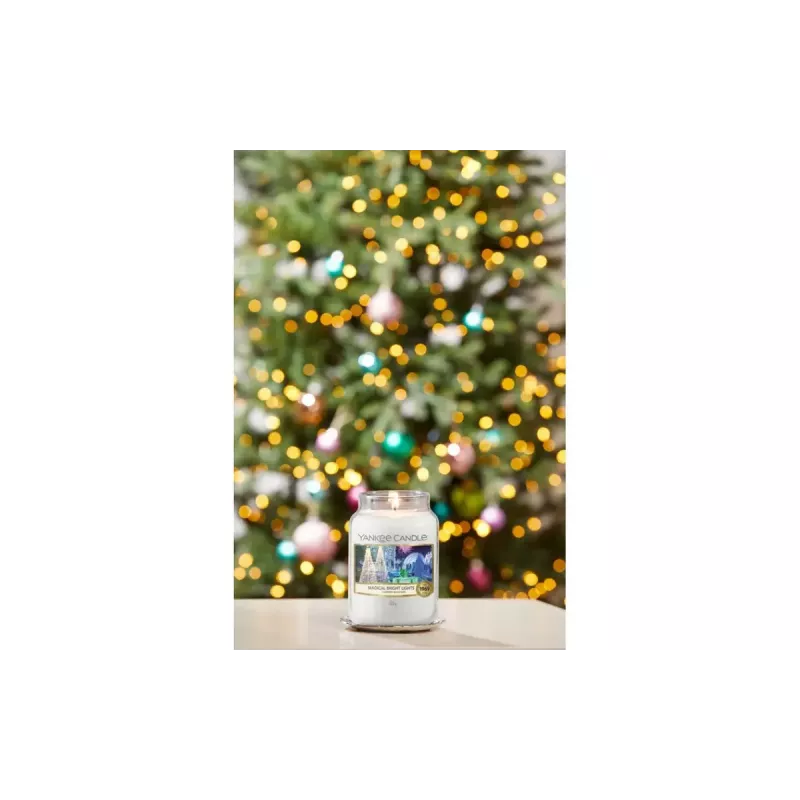 Yankee Candle Signature Magical Bright Lights Large Jar Candle, 567 g
