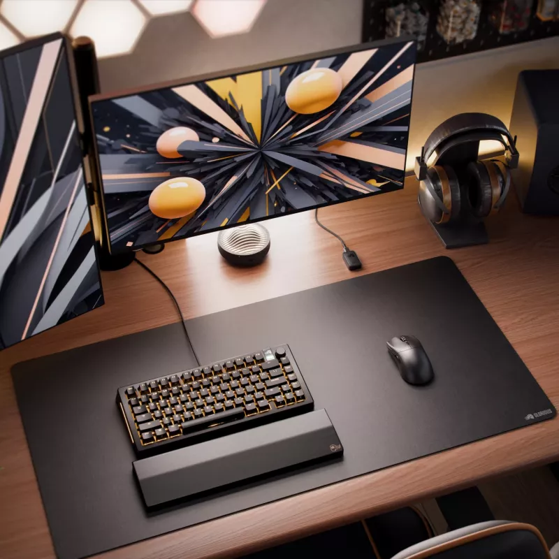 Wireless Gaming Mouse GLORIOUS Series 2 PRO (Right-hand) — 26,000 DPI, RF Wireless + USB‑C, 4K/8K Hz, 6 buttons, Black