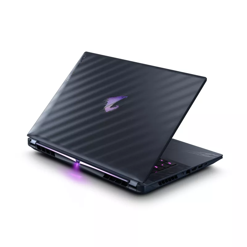Laptop GIGABYTE AORUS MASTER 16 40.6 inch Intel Core Ultra 9 32GB 2TB NVIDIA RTX 5080 Windows 11 Pro