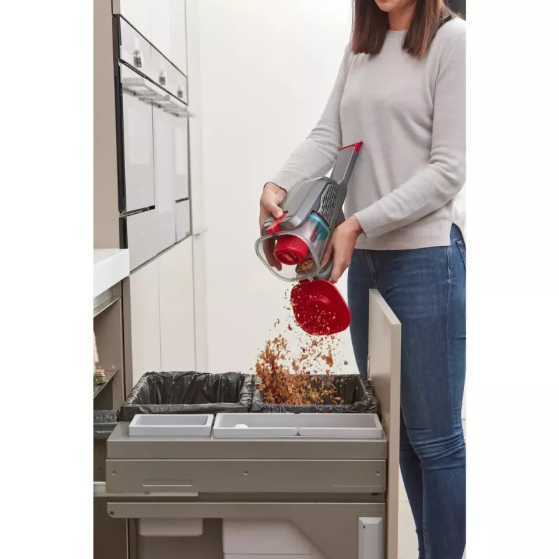 Handheld vacuum Black & Decker BHHV315J — 12V cordless, 20 AW suction, 0.7 L bagless, 16 min runtime