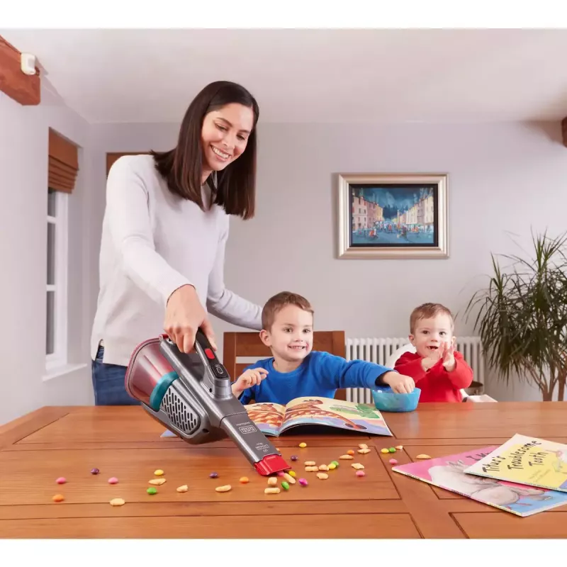 Handheld vacuum Black & Decker BHHV315J — 12V cordless, 20 AW suction, 0.7 L bagless, 16 min runtime