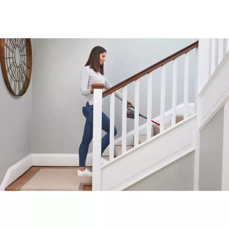 Handheld vacuum Black & Decker BHHV315J — 12V cordless, 20 AW suction, 0.7 L bagless, 16 min runtime