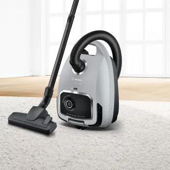 Cylinder vacuum Bosch Serie 6 BGB6X330 — 600 W, HEPA 13, 4 L dust bag, for hard floors and carpets, 6 kg, grey/black