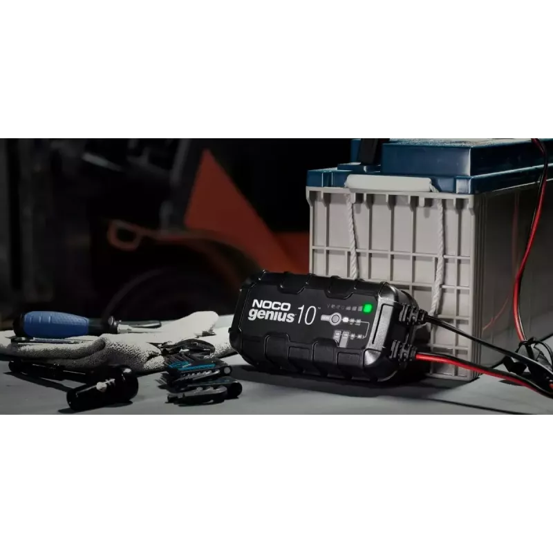 Battery charger NOCO GENIUS10 EU 10 A for 6V and 12V batteries — maintenance and desulphurisation, 150 W, Li‑Ion/AGM/Gel, IPX water‑resistant