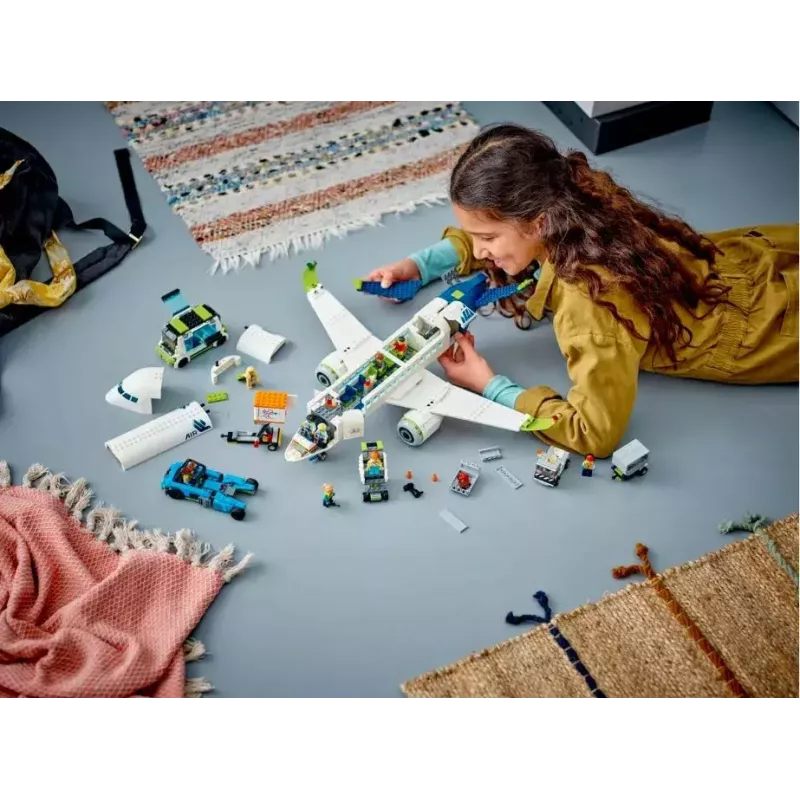 LEGO Passenger Plane building set 60367 — City series, 913 pieces, 2 minifigures, detailed interior