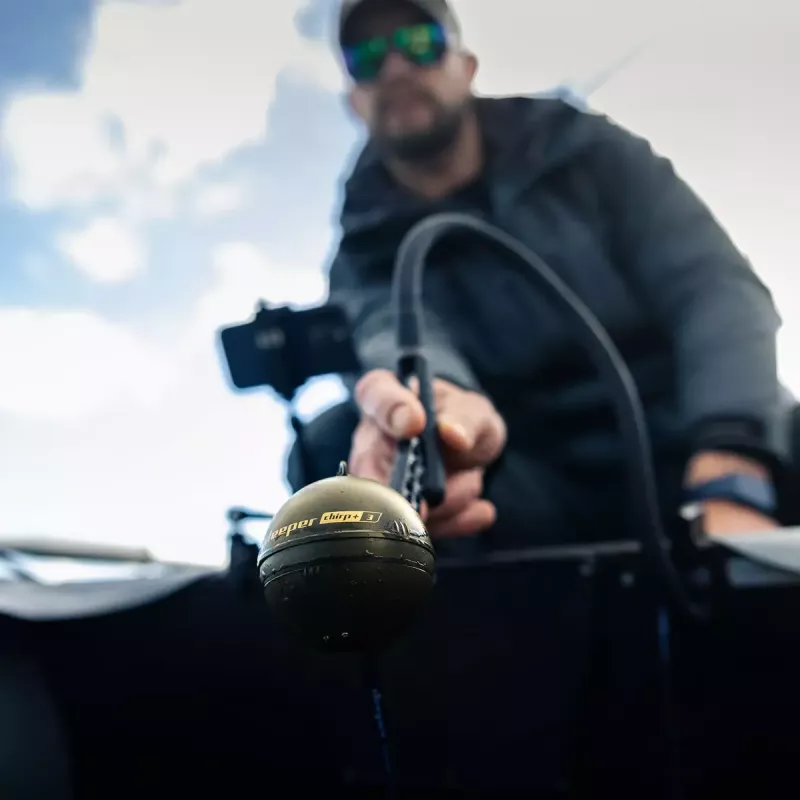 Portable fish finder deeper Smart Sonar CHIRP+3 Wi‑Fi — castable wireless sonar, max depth 100 m, cone angles 47°/20°/7°, Wi‑Fi, GPS/GLONASS