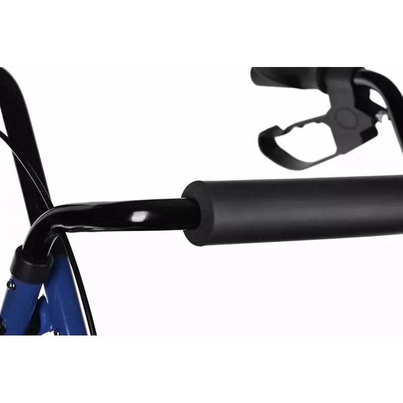 Rehabilitation walker ActionMed CH100AM — lightweight aluminium 4-wheel, adjustable height 700–937 mm, seat 35×32 cm, max load 136 kg, foldable