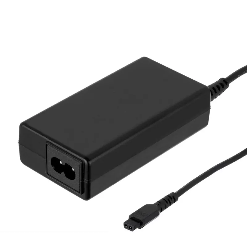 Indoor charger Akyga AK-NU-12 for laptops, 65 W, output 1–3.5 V, input 18.5–20 V, AC, black