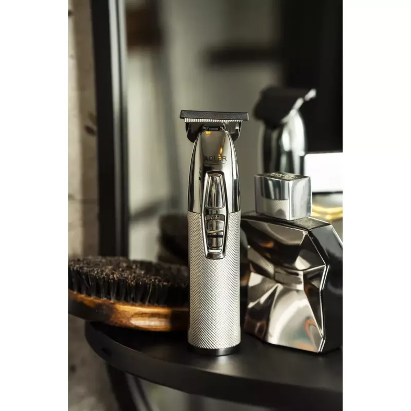 Beard trimmer Adler AD 2836S, cordless lithium battery, 0.9–6 mm, 4 length steps, stainless steel blades, silver