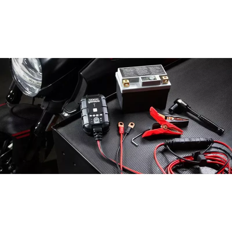 Battery charger NOCO GENIUS1EU 1A smart charger for 12V lead‑acid and lithium batteries, compact design