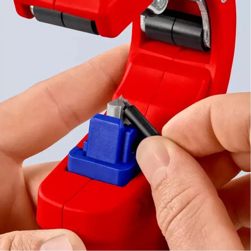 Pipecutter Knipex 90 23 01 BK Steel Blade Plastic Handle 165mm