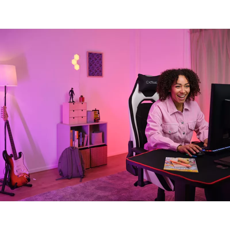 Trust GXT 714 RUYA Universal gaming chair Black, White