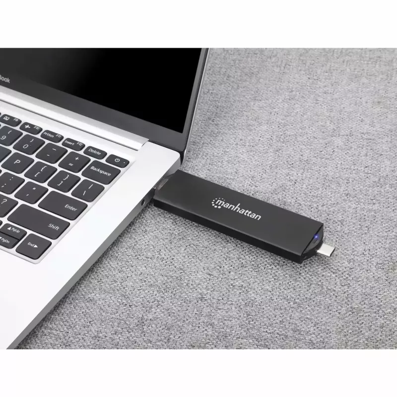 SSD enclosure Manhattan M.2 NVMe SATA USB-C USB-A 10 Gbps Black