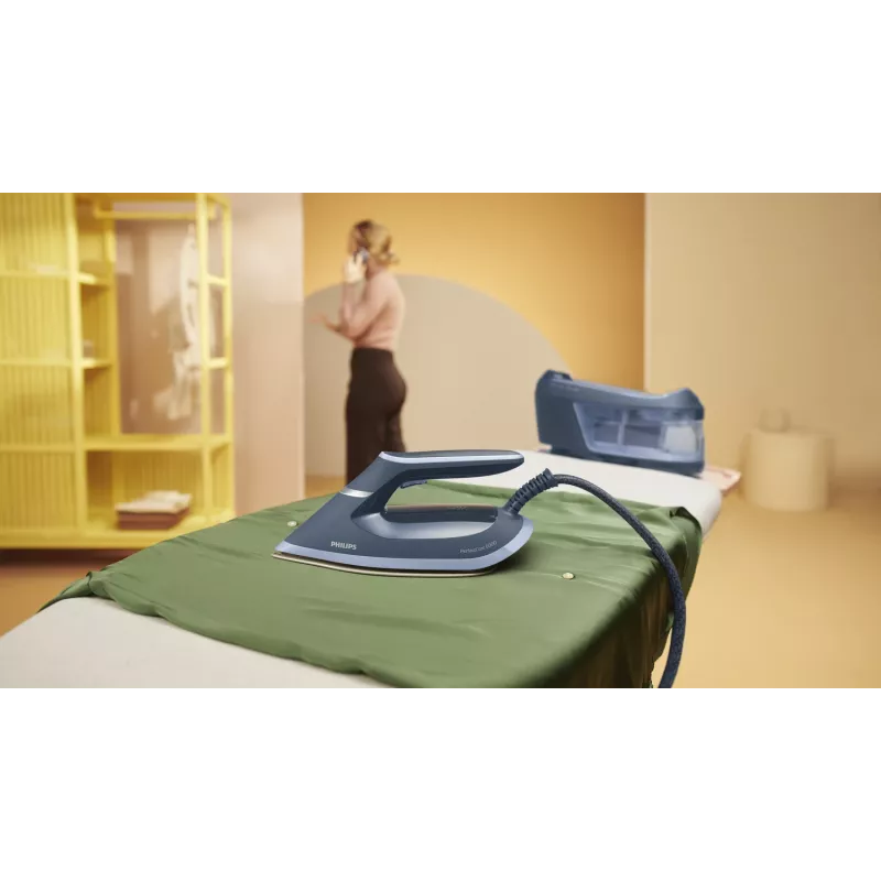 Philips 6000 series PSG6042/20 steam ironing station 2400 W 1.8 L SteamGlide Advanced Blue
