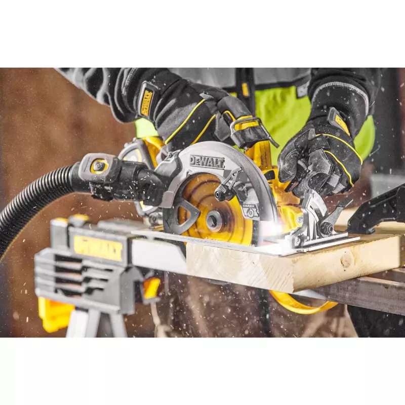 Portable Circular Saw DeWALT DCS573NT-XJ