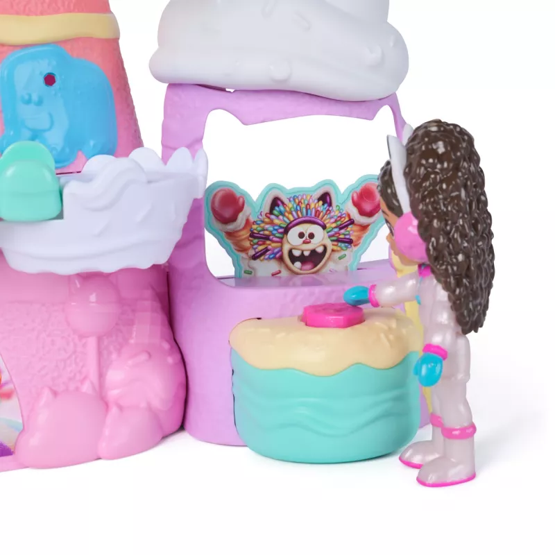 Playset Spin Master Gabby's Dollhouse: The Movie – Gabby's Sweet Treat Mountain, 12-piece set with figures and accessories, ages 3+