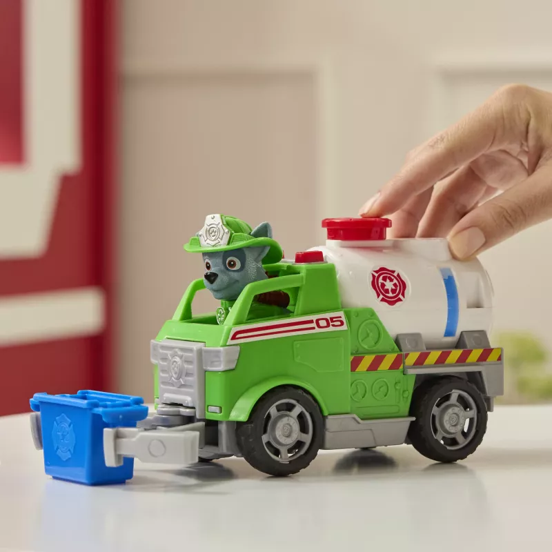 PAW Patrol Fire Rescue: Rocky Rescue Fire Tanker with Action Figure, Grab Claw and Toy Truck, Kids Toys for Boys & Girls Ages 3 and Up